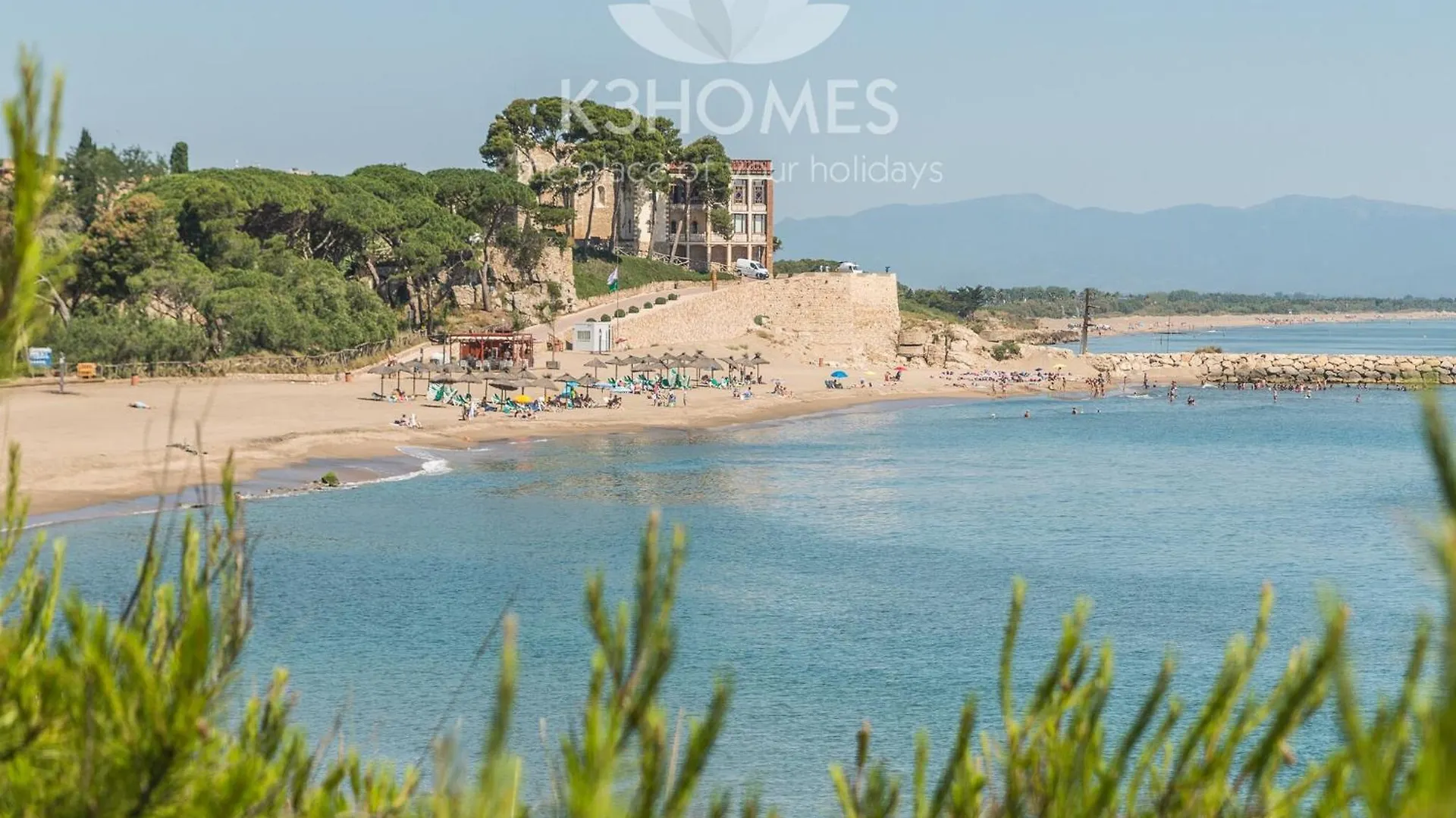 Cozy Villa With Communal Pool L' Escala